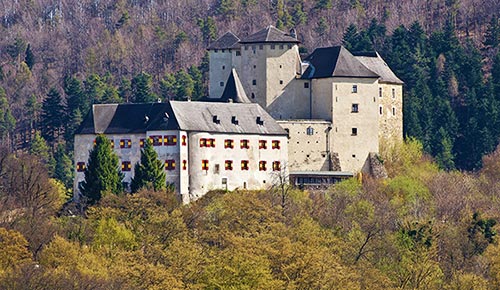  castle accommodation information austrian states reserve heritage hotels austria castle hotel