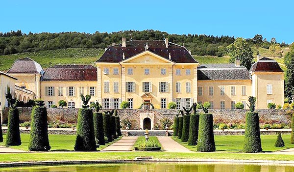  availability castle hotel stays region auvergne rhône alpes sleep manor accommodation